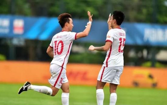 少不了她的功劳2026-03-14 电影《镖人：风起大漠》专家研讨会在京举行2026-03-06 M指数：票房百亿之后，2026影市一周全景洞察2026-03-04 《镖人：风起大漠》赢了，能救整个武侠电影吗？