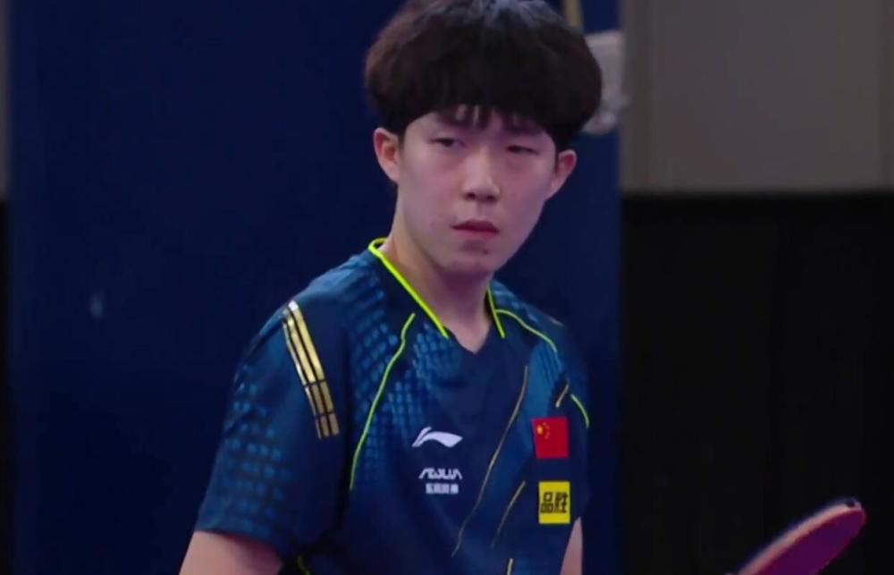 这一次，她的男友Romain Dauriac既不是好莱坞明星，也不是富翁大亨，而是一个普通记者和创意设计师。